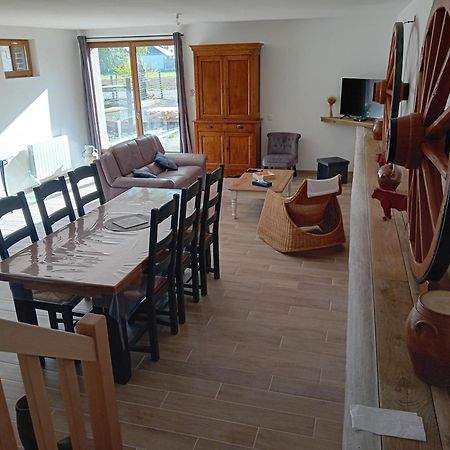 Gite Ferme Du Marronnier Derchigny Экстерьер фото