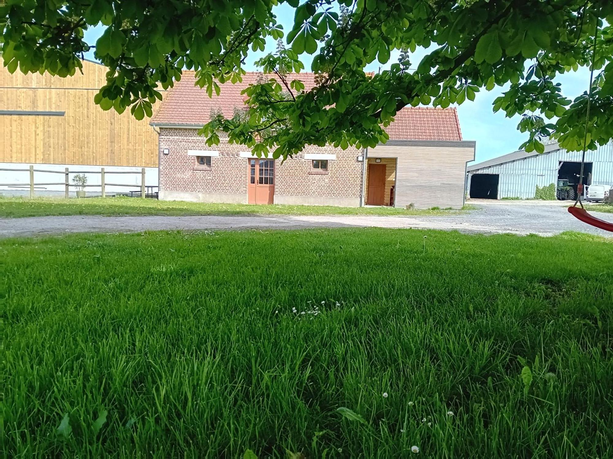 Gite Ferme Du Marronnier Derchigny Экстерьер фото